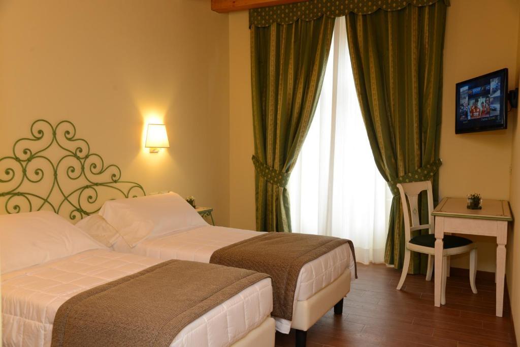 Hotel Borgo Antico Como Bilik gambar